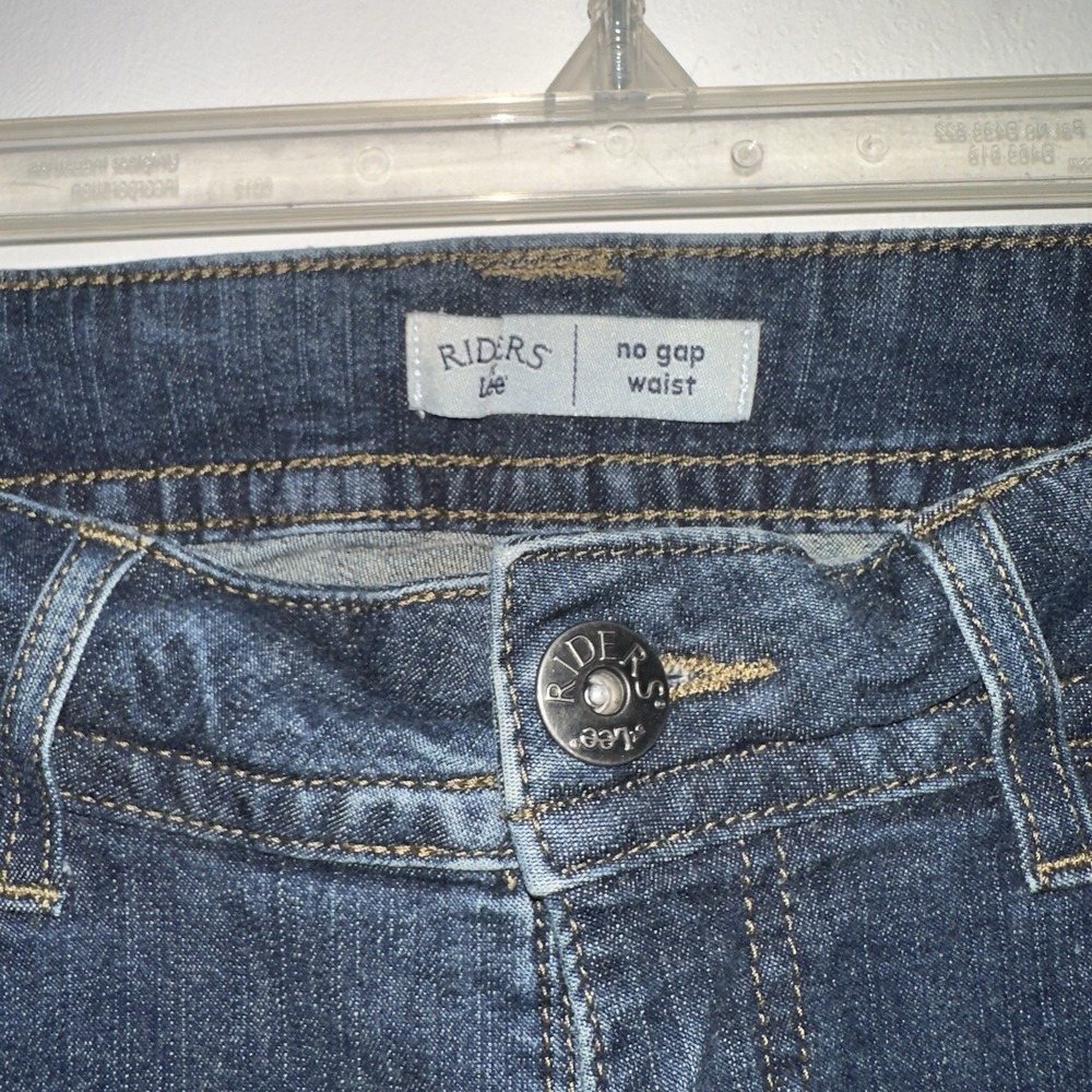 Lee Riders Women's Jean Capri Dark Blue No Gap Waist - Picture 2 of 6